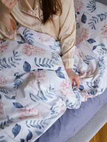 Комплект постільної білизни з тканини Ранфорс колір Рожеві гортензії з синім BedclozZzes модель 15690-1 Фото