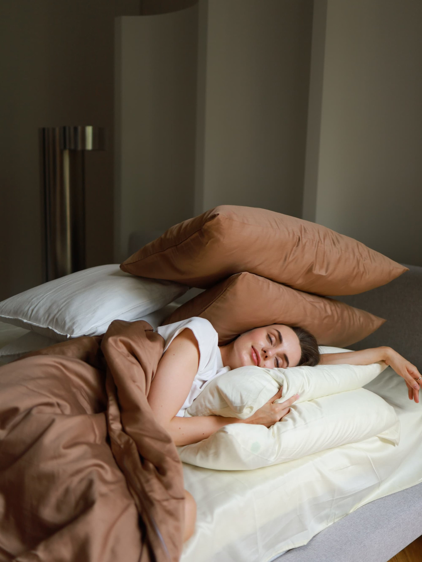 Комплект постельного белья с ткани Сатин цвет Карамельный и молочный BedclozZzes модель 18641-2 Фото