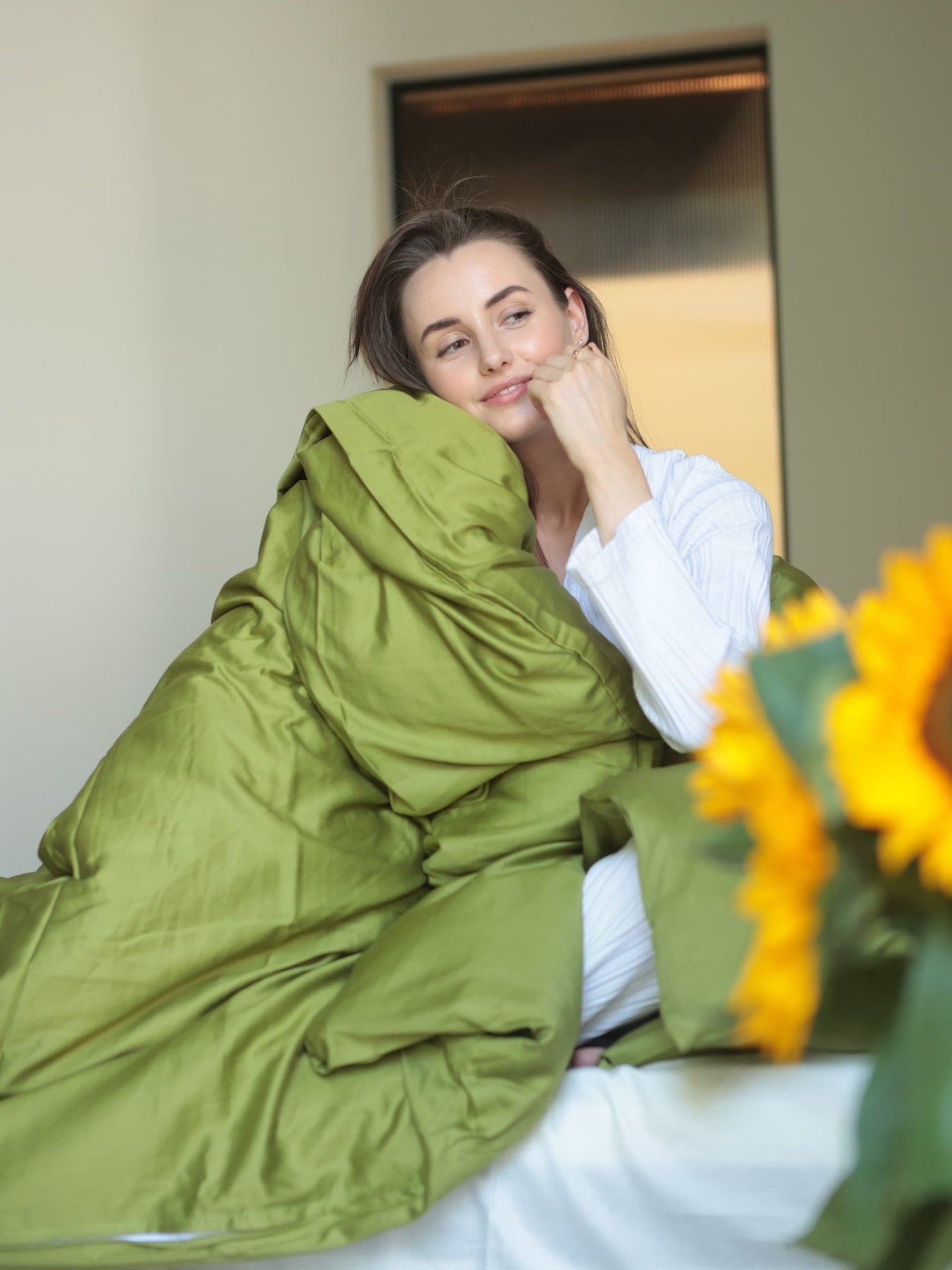 Комплект постільної білизни з тканини Сатин колір Матча і білий BedclozZzes модель 18641-3 Фото