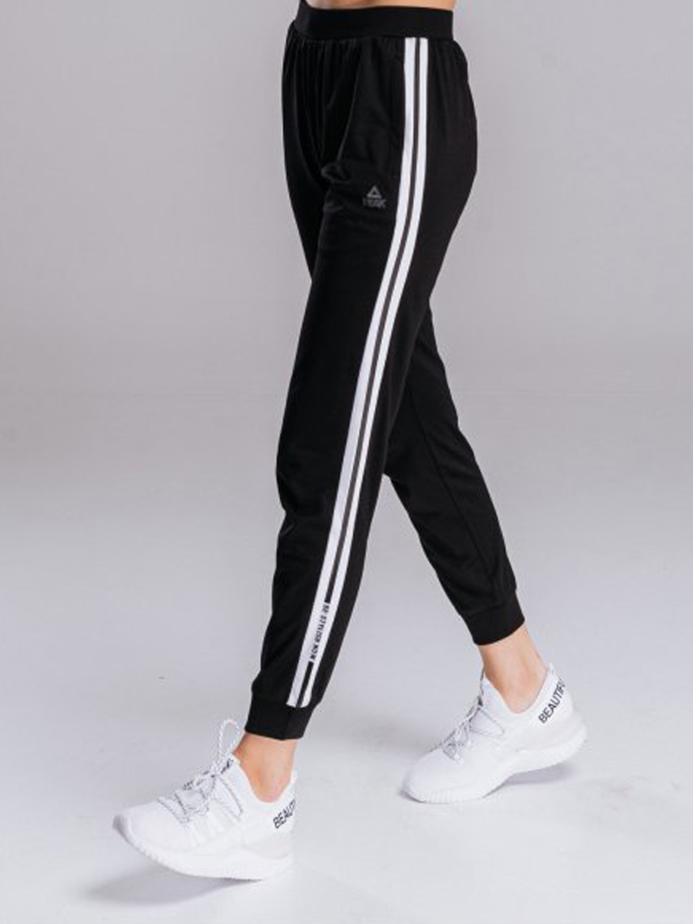 Штаны спортивные Peak модель FW302822-BLA Фото