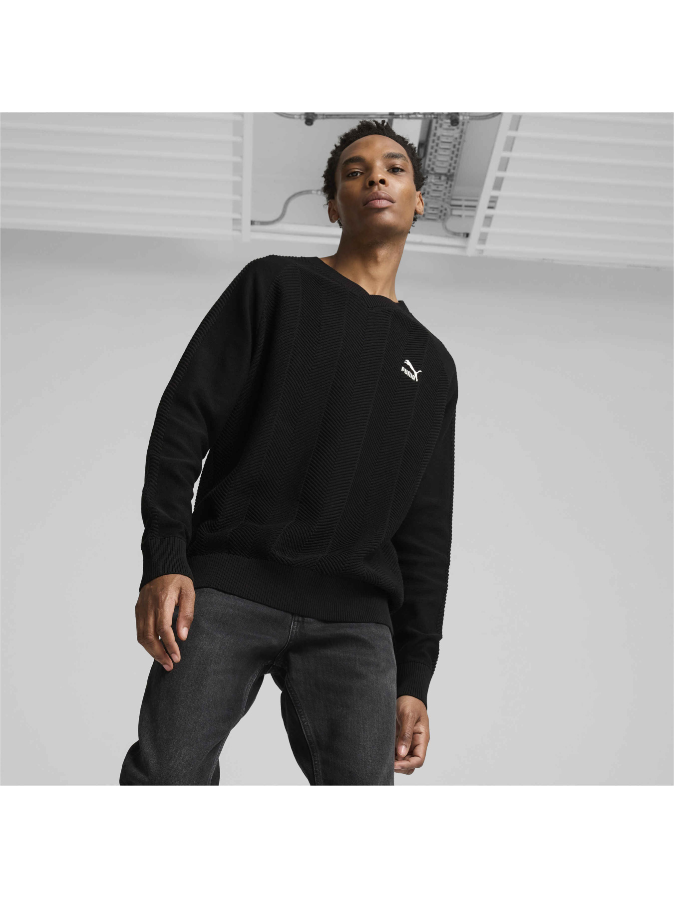 Свитшот PUMA T7 V-neck Crew модель 627593 Фото