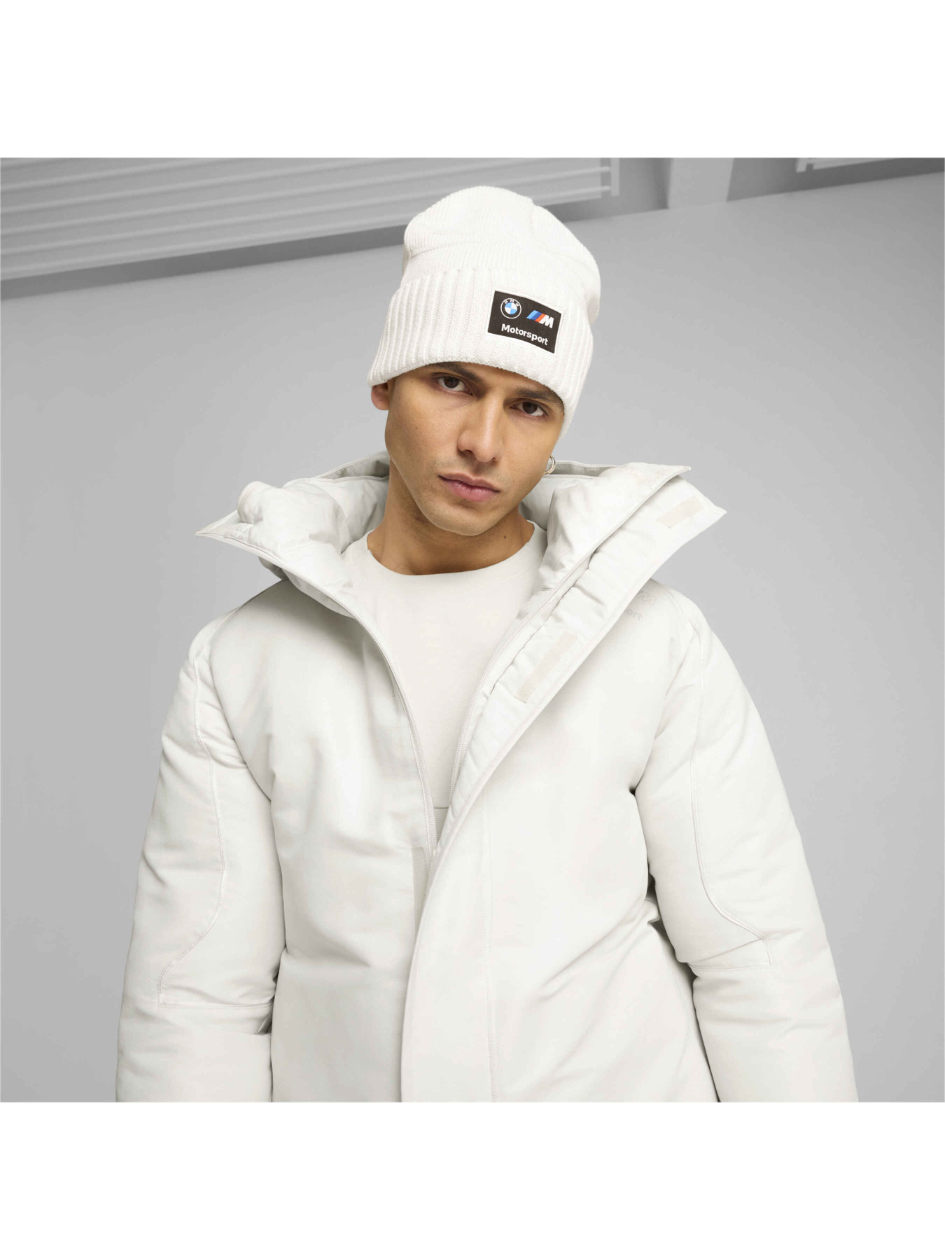 Шапка PUMA Bmw Mms Classic Cuff Beanie модель 025670 Фото