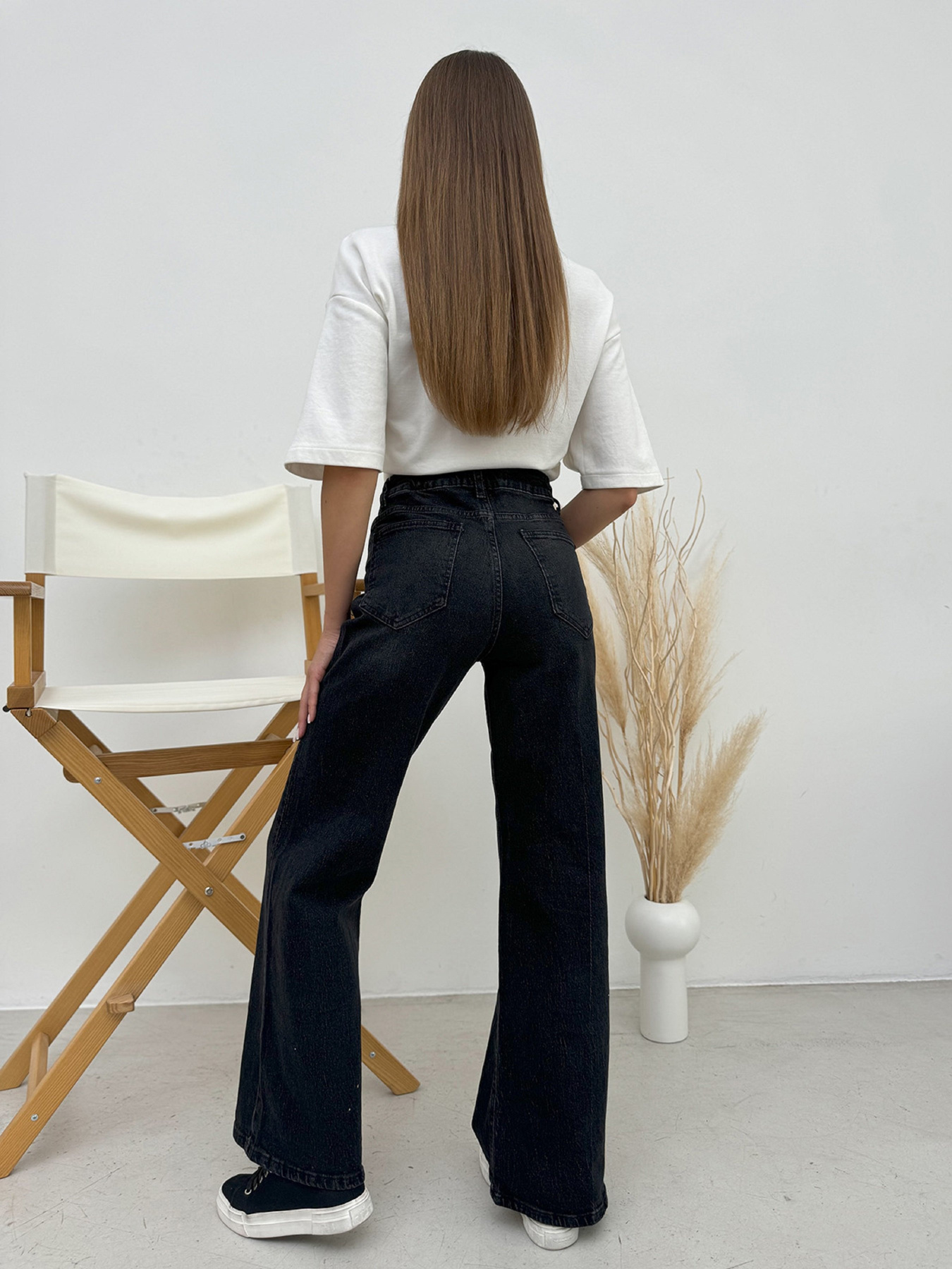 Расклешенные джинсы ISSA Plus модель WN20-644_серый Фото