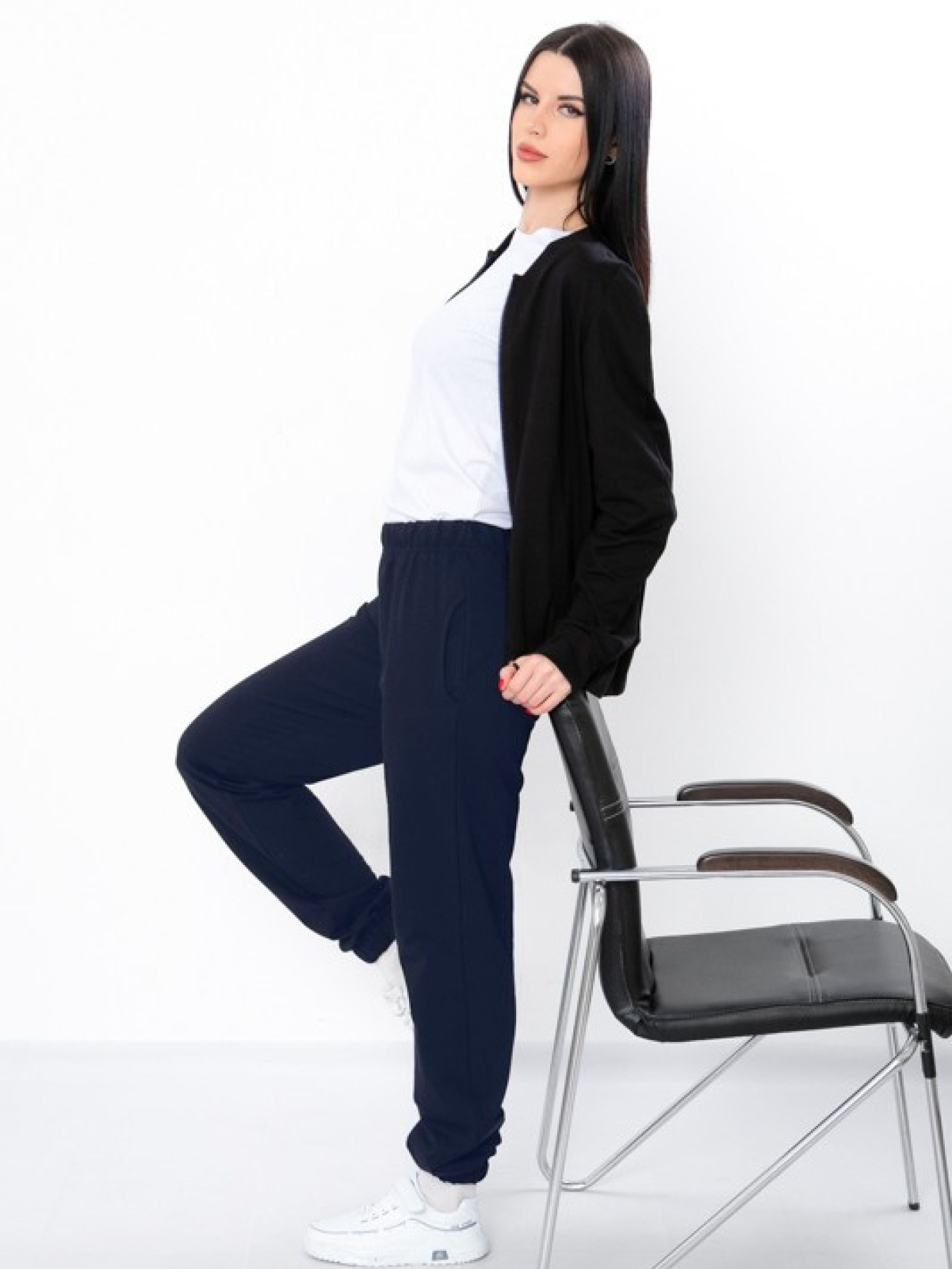 Джоггеры Носи своє модель 8391-023-chornilxno-sinj Фото