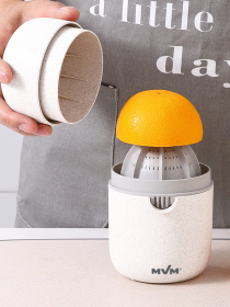 Соковитискач ручний для фруктів MBM HOME модель KP-06 WHITE Фото