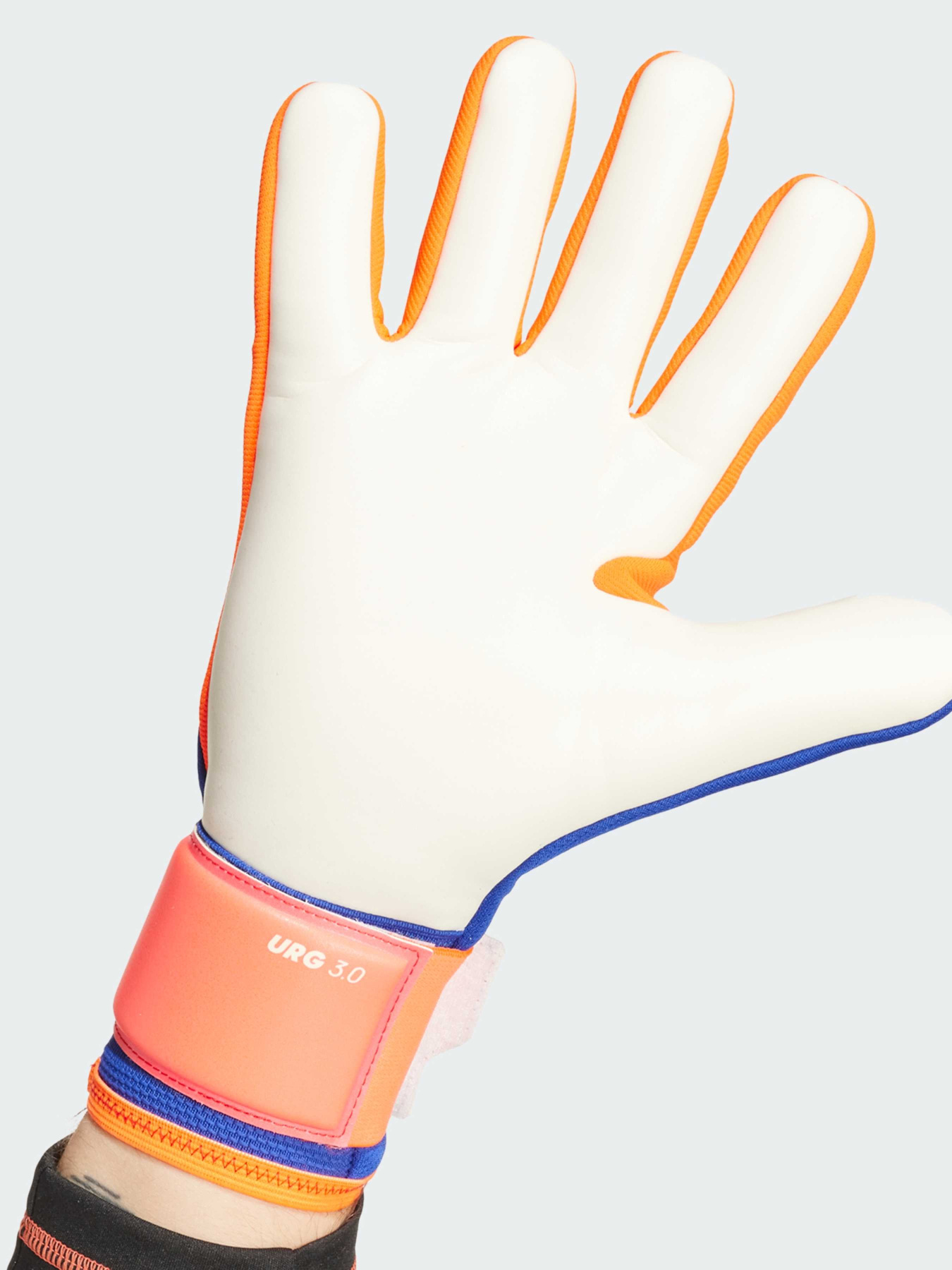 Рукавички для спорту Adidas Predator модель IX3860 Фото