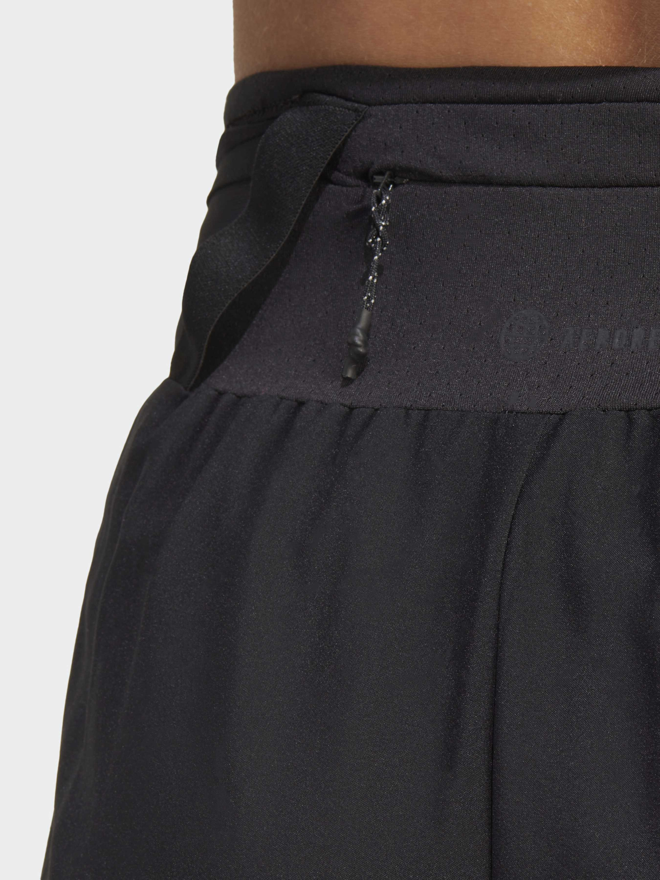 Шорты спортивные Adidas Terrex модель HT9392 Фото