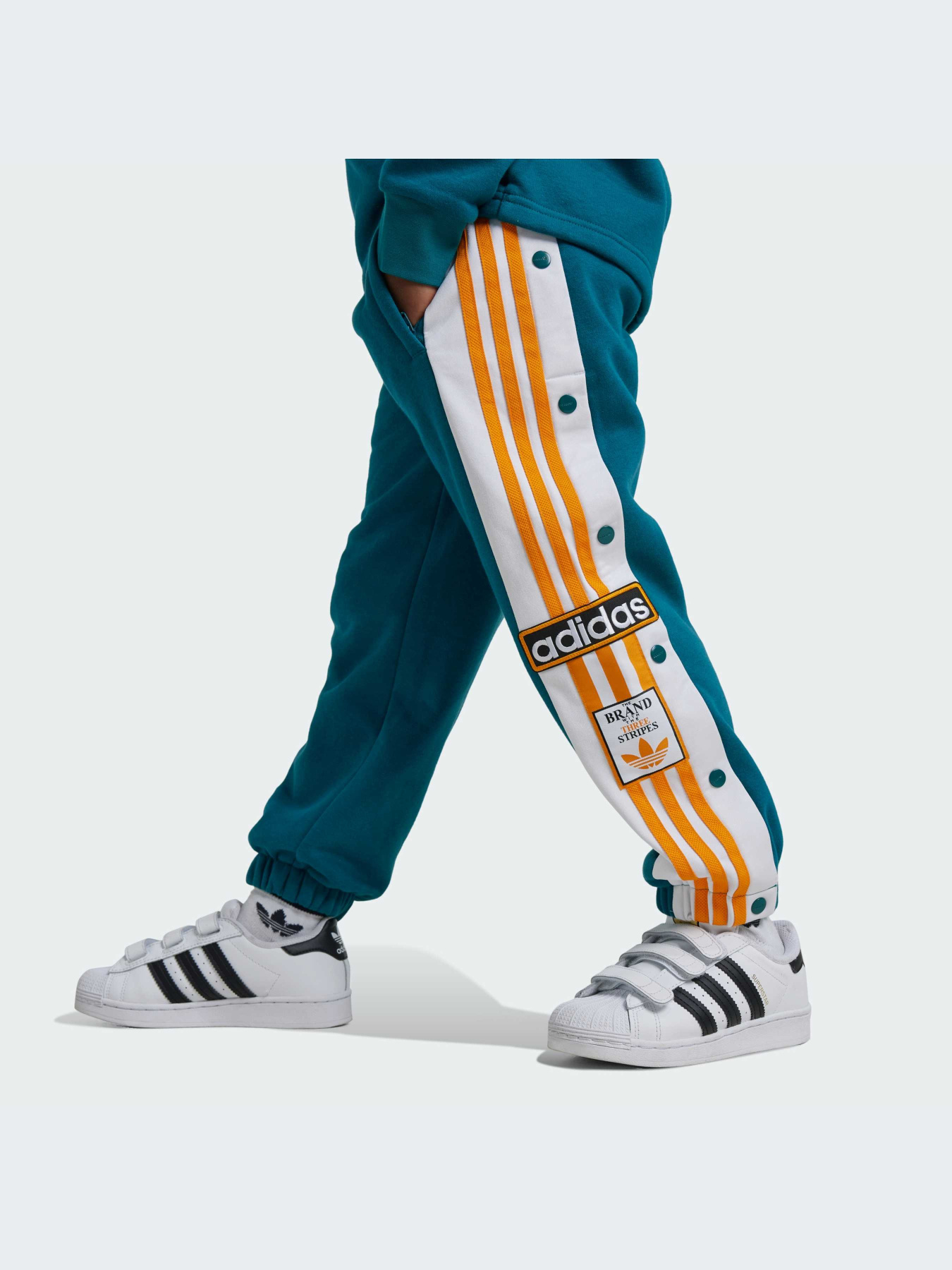 Костюмы Adidas Adicolor модель IW3587-KZ Фото