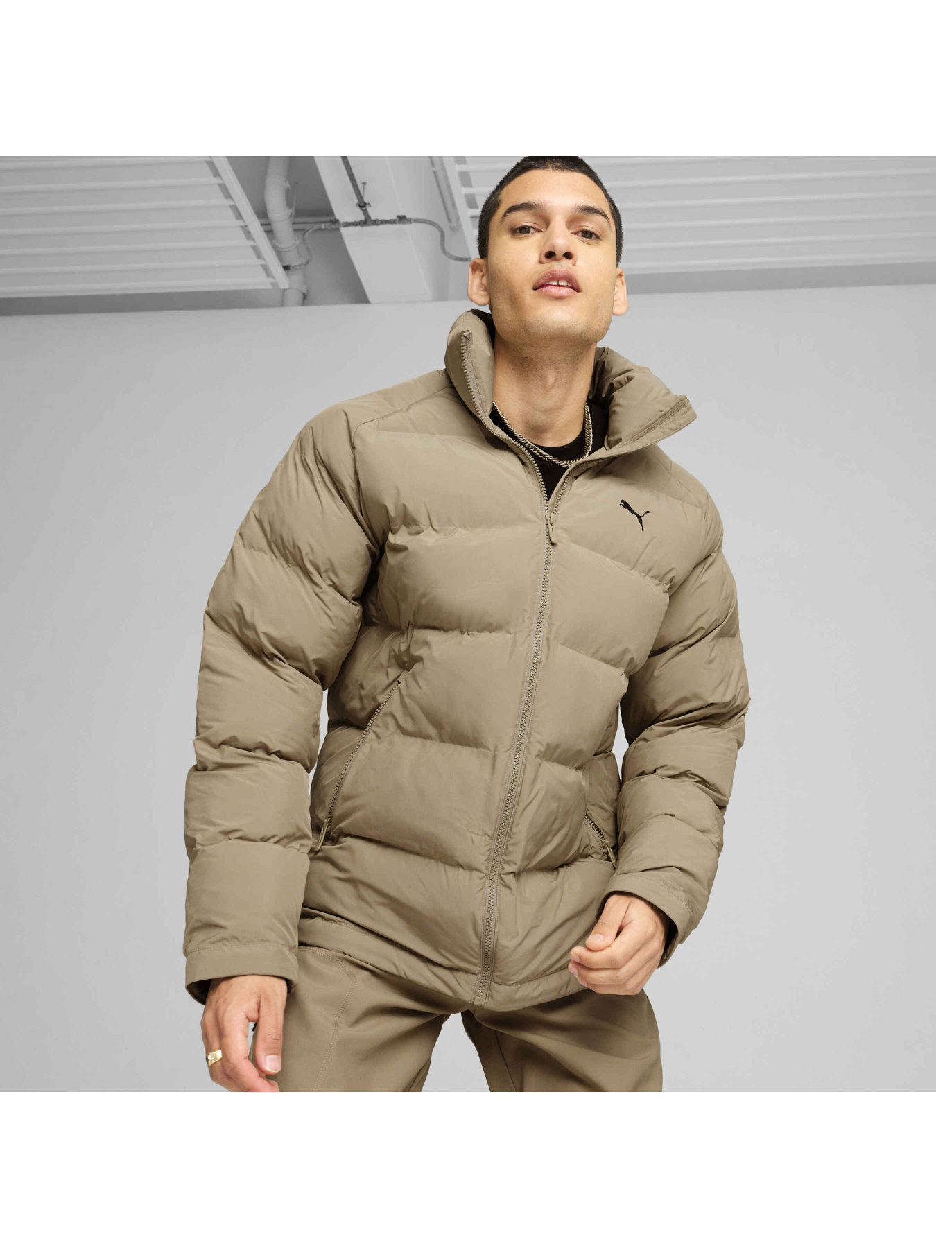 Демисезонная куртка PUMA Mono Jacket модель 626469 Фото