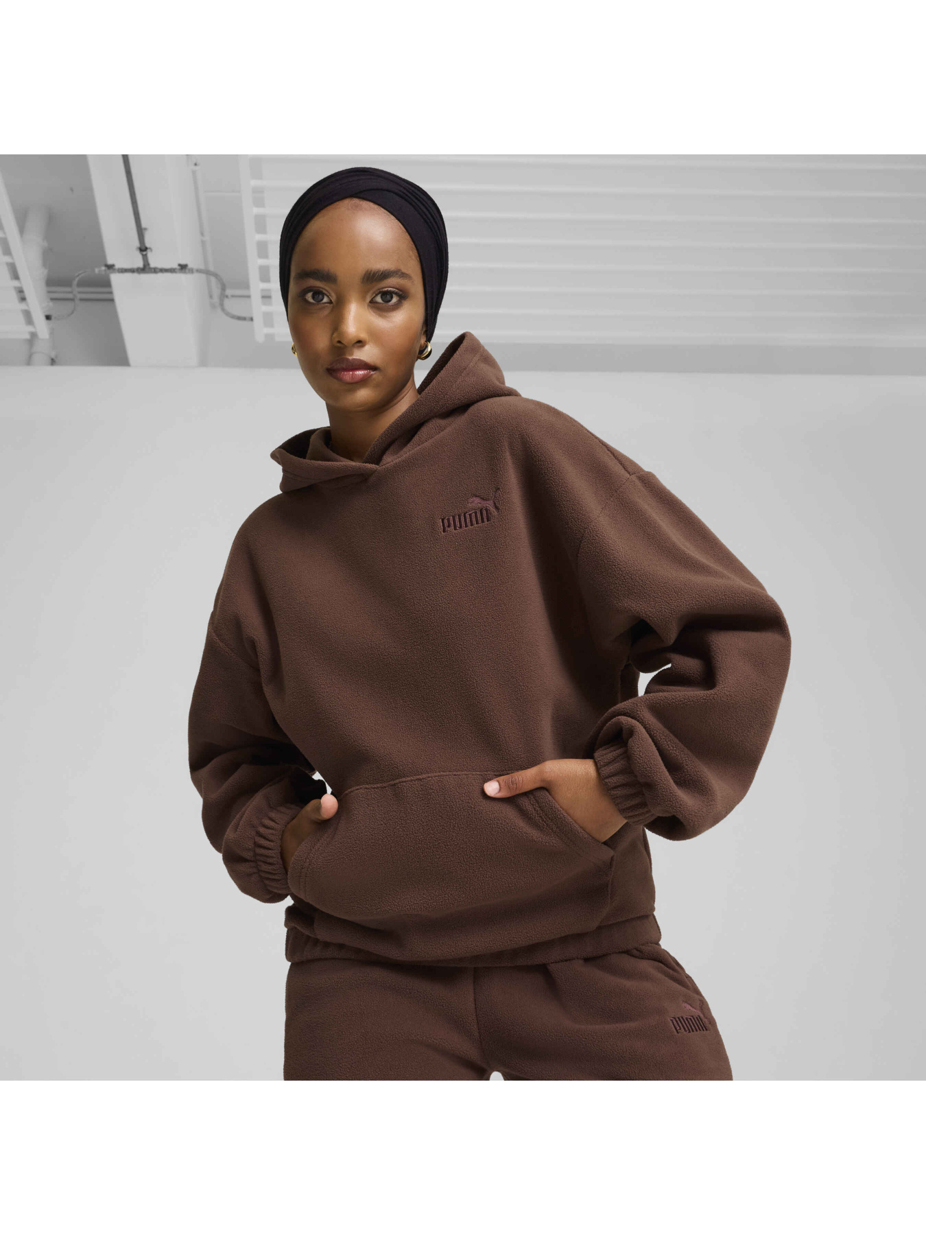 Худи и свитшоты PUMA Ess Elevated Hoodie модель 681529 Фото