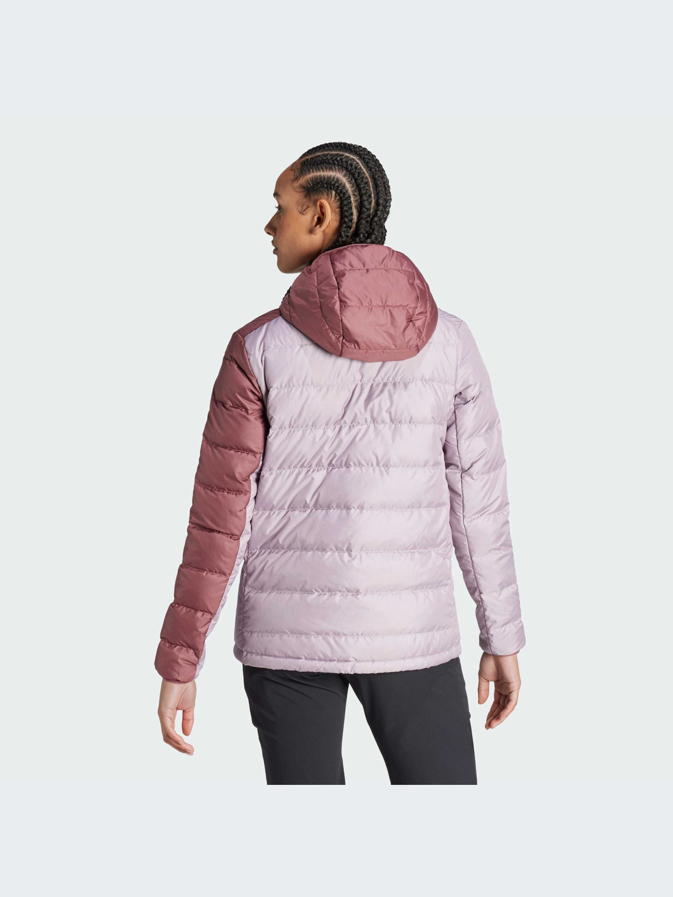 Демісезонна куртка Adidas модель JE6717 Демісезонна куртка Adidas модель JE6717 Фото