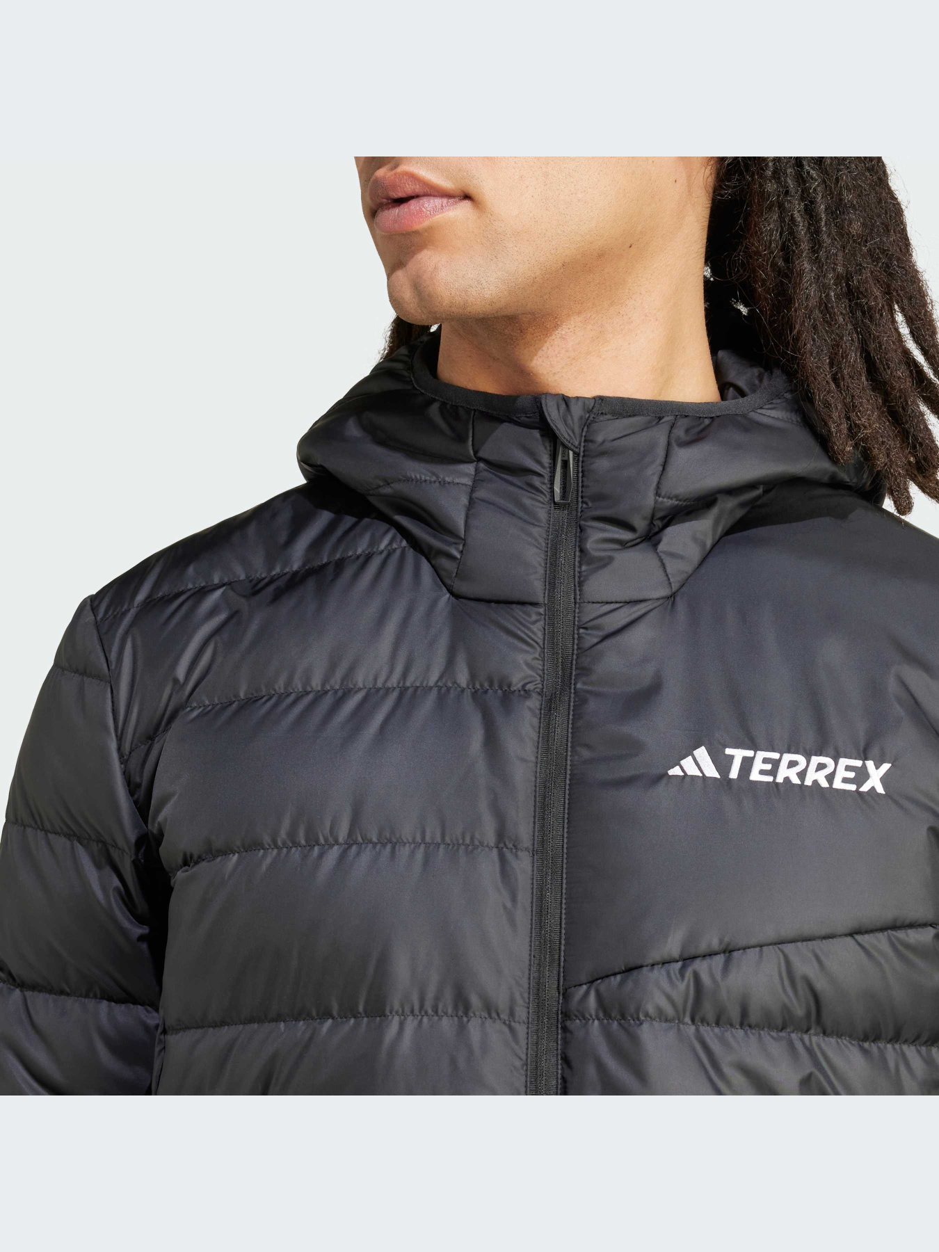 Пуховик Adidas модель JE6758 Пуховик Adidas модель JE6758 Фото