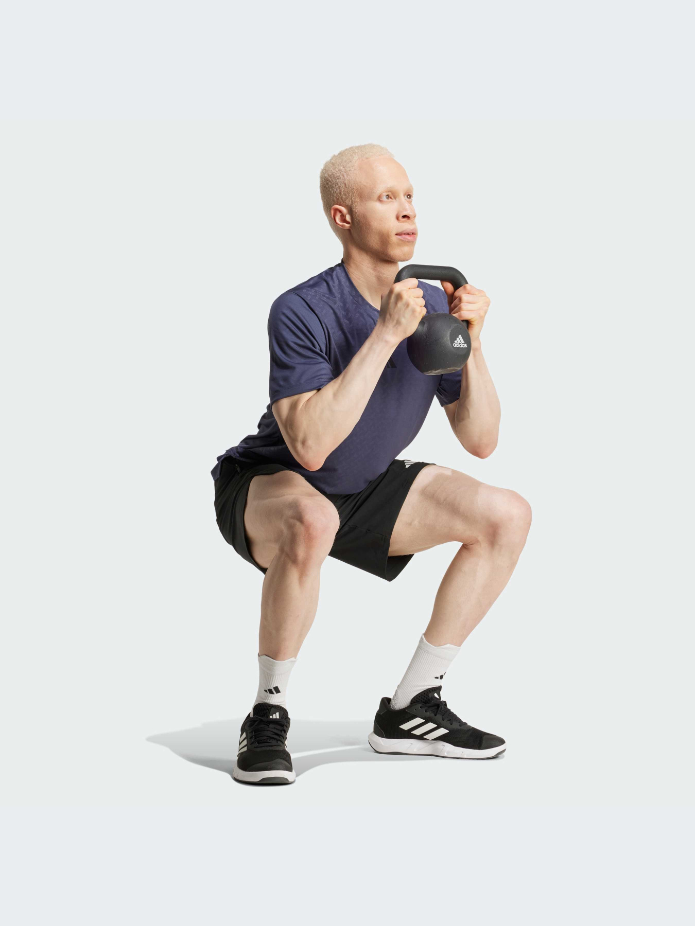 Спортивная футболка Adidas модель JH3652 Спортивная футболка Adidas модель JH3652 Фото