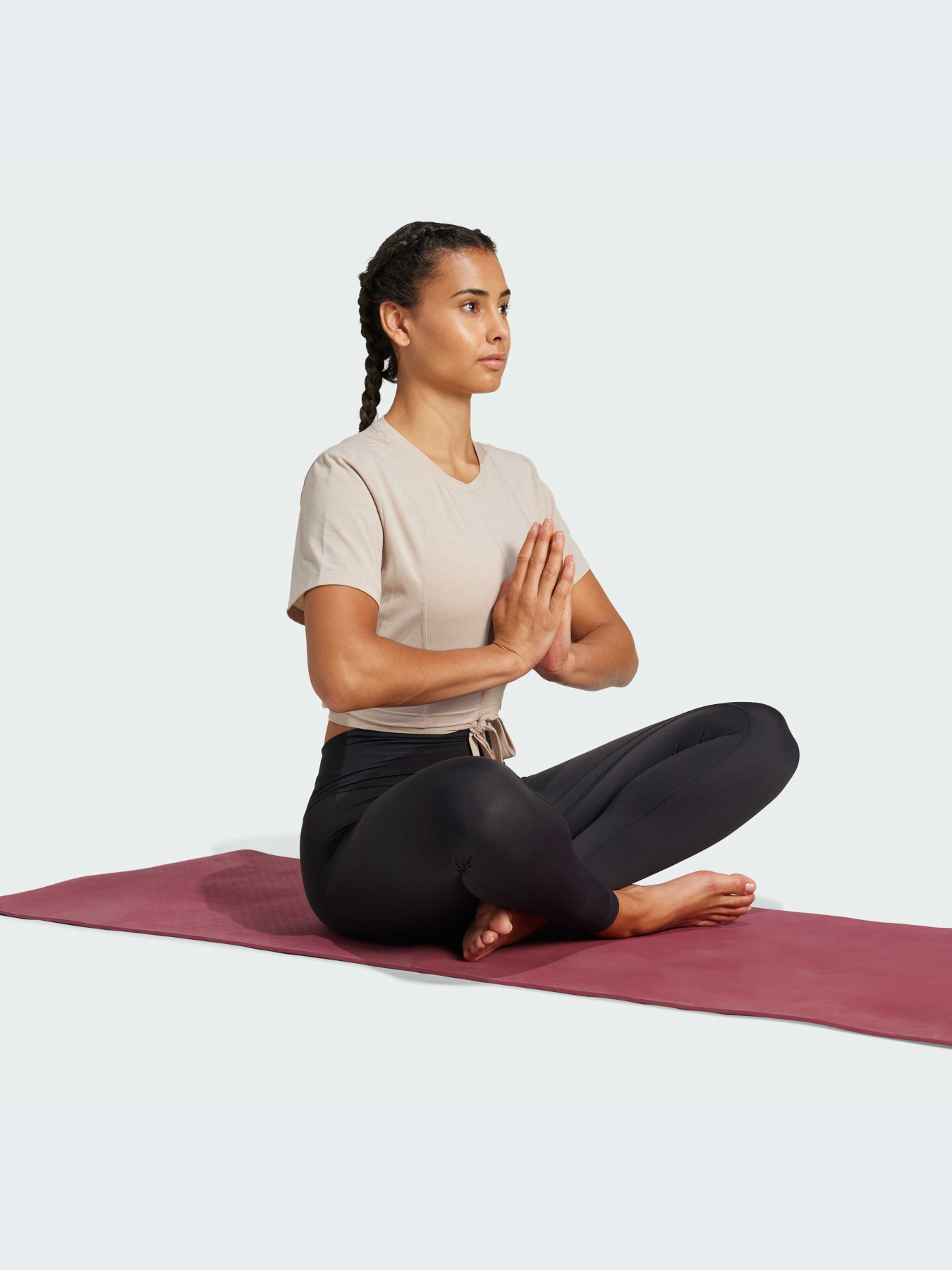 Спортивний топ Adidas модель IX0467 Фото