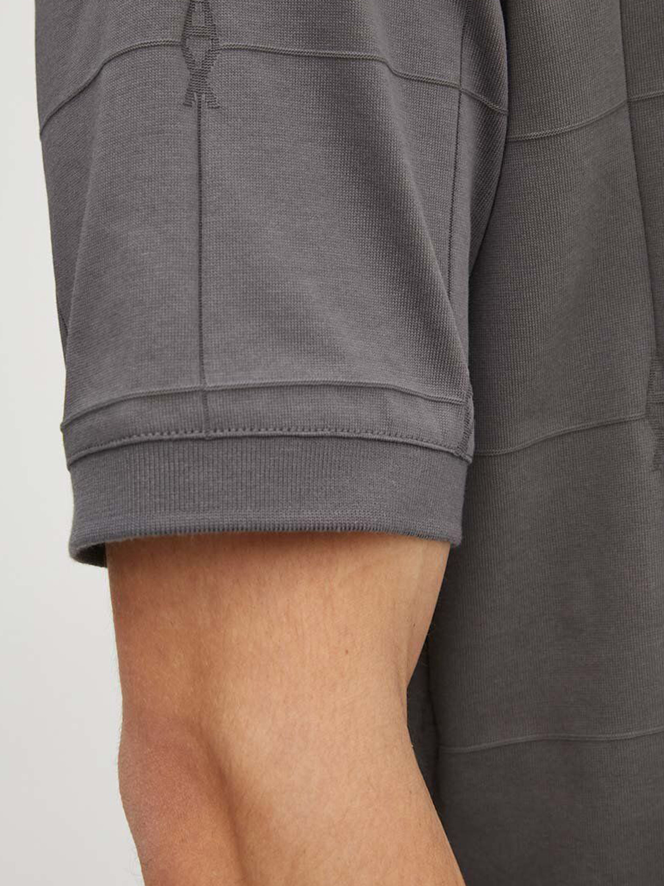 Футболки и поло Armani Exchange модель 6DZFLJ-ZJ2ZZ-19AA Фото