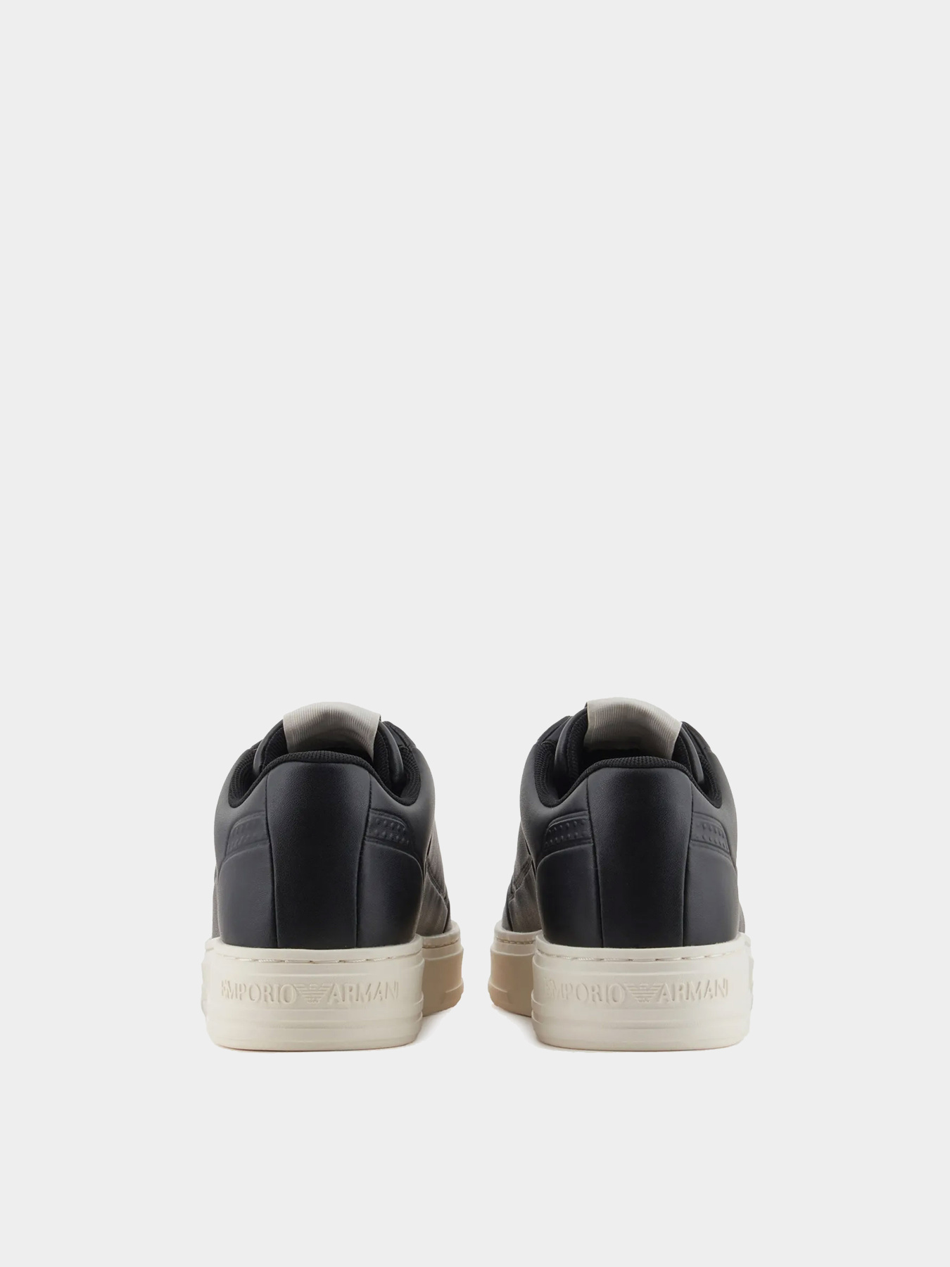Кроссовки Emporio Armani модель X3X227-XF805-00002 Фото