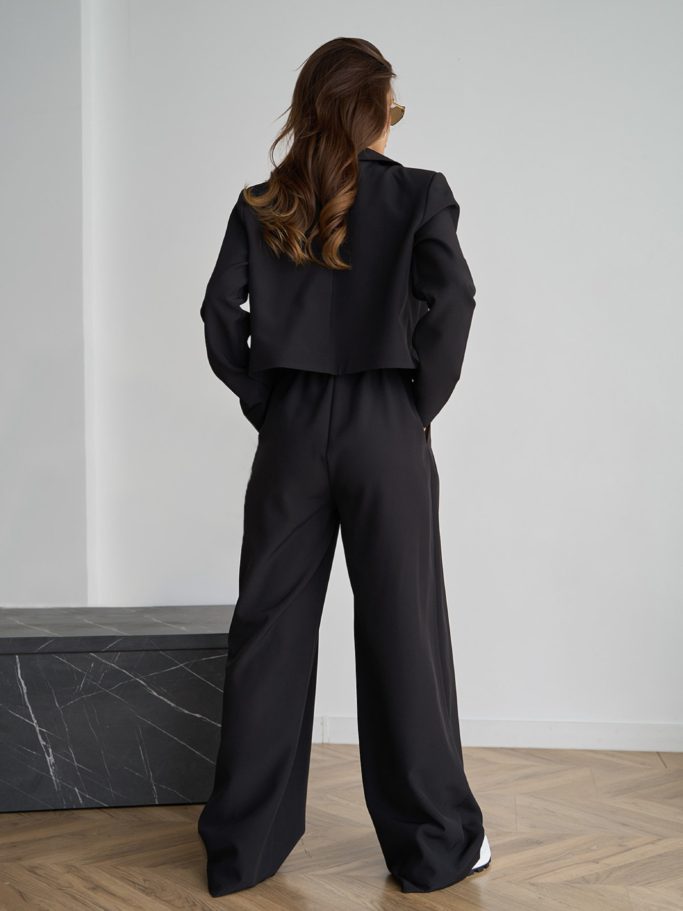 Діловий костюм ISSA Plus модель 14843_черный Фото