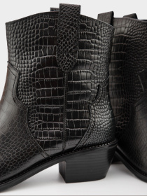 Сапоги URBAN TRACE модель UT19284-WT Фото