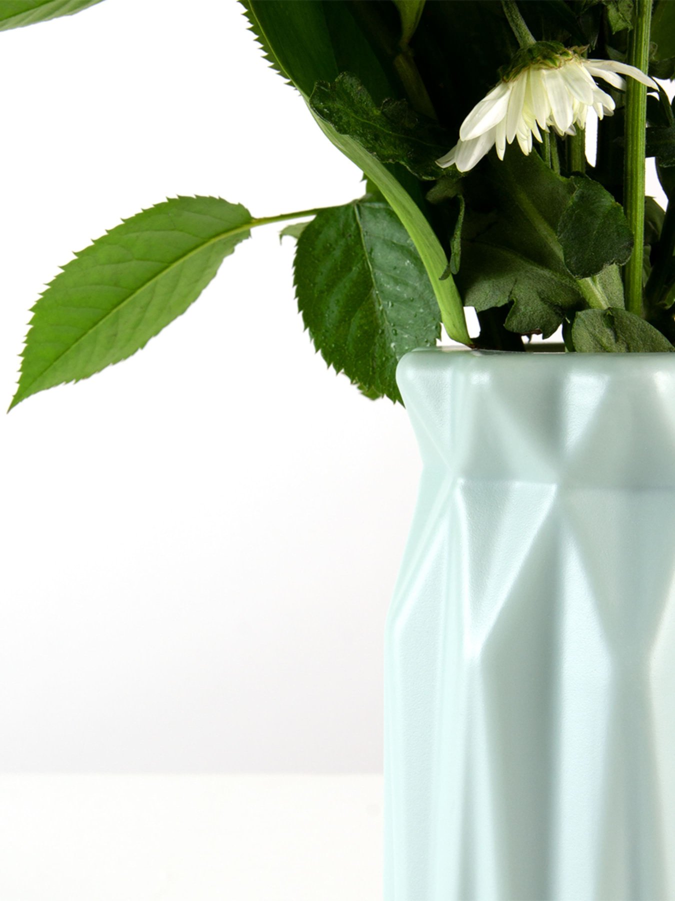 Ваза для квітів пластикова блакитна MBM MY HOME Модель DH-FLOWERS-01 BLUE Фото