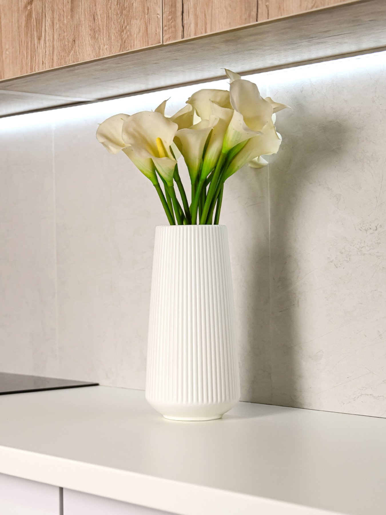 Ваза для квітів пластикова біла MBM MY HOME Модель DH-FLOWERS-03 WHITE Фото