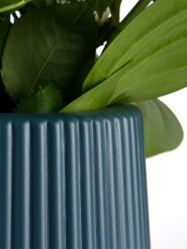 Ваза для квітів пластикова синя MBM MY HOME Модель DH-FLOWERS-03 DARK BLUE Фото