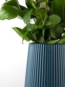 Ваза для цветов пластиковая синяя MBM HOME модель DH-FLOWERS-03 DARK BLUE Фото