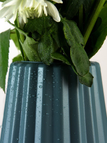 Ваза для квітів пластикова синя MBM HOME модель DH-FLOWERS-06 DARK BLUE Фото