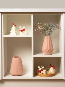 Ваза для квітів пластикова коралова MBM HOME модель DH-FLOWERS-06 CORAL Фото