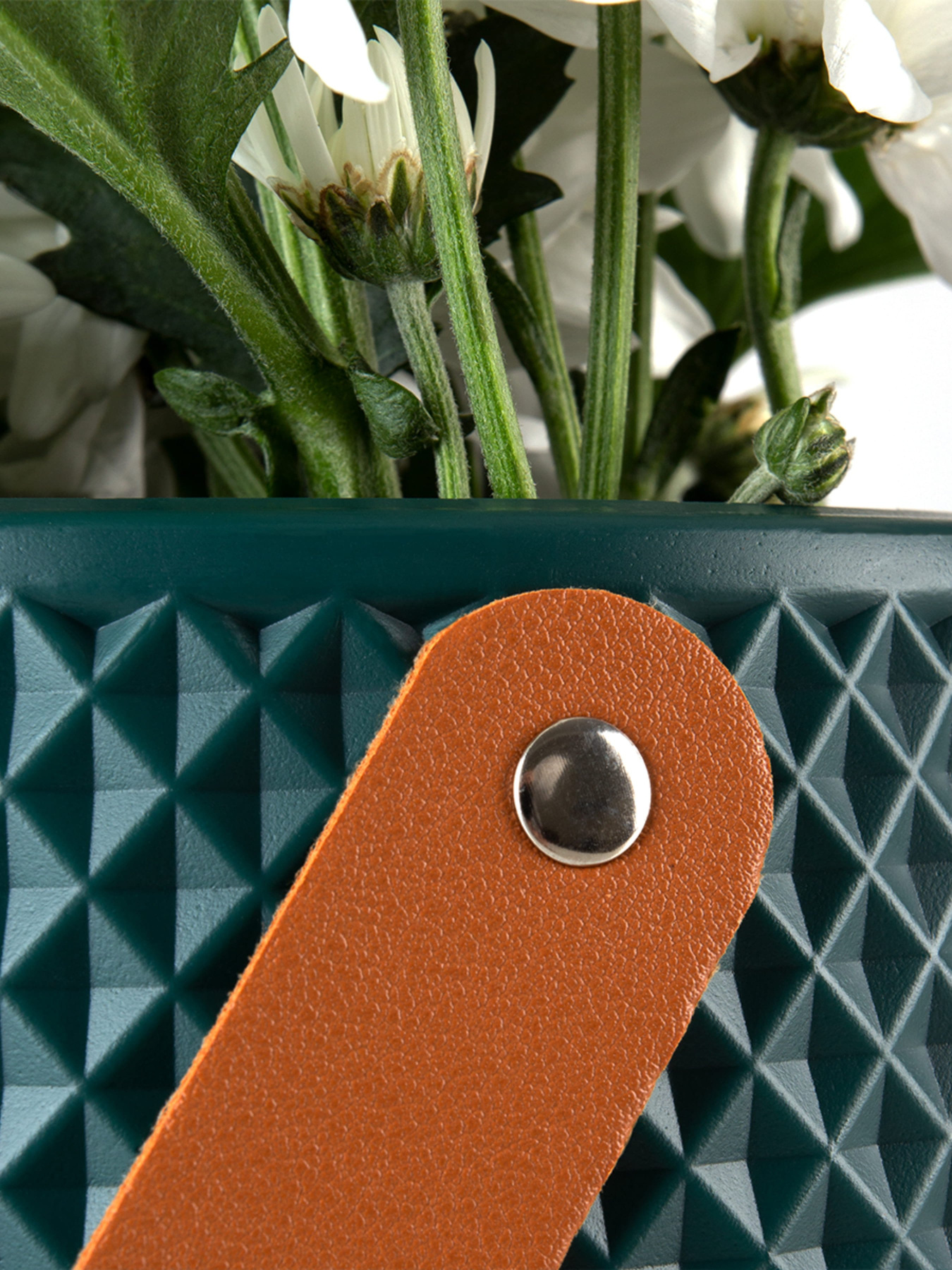 Ваза для квітів з ручкою пластикова аквамаринова MBM HOME модель DH-FLOWERS-10 MARINE BLUE Фото