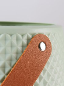 Ваза для цветов с ручкой пластиковая оливковая MBM MY HOME модель DH-FLOWERS-10 OLIVE Фото