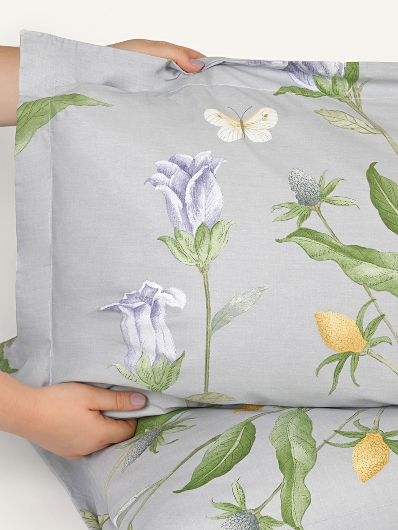 Наволочка "Пісня квітів" з натурального сатину MBM MY HOME модель BL-P-05 GRAY/PRINT Фото