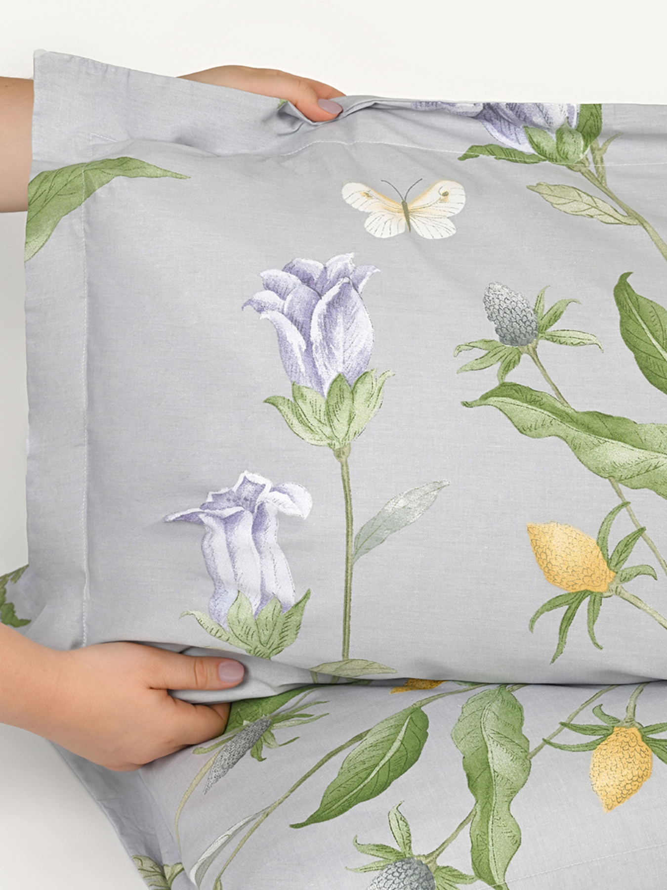 Наволочка "Пісня квітів" з натурального сатину MBM HOME модель BL-P-05 GRAY/PRINT Фото