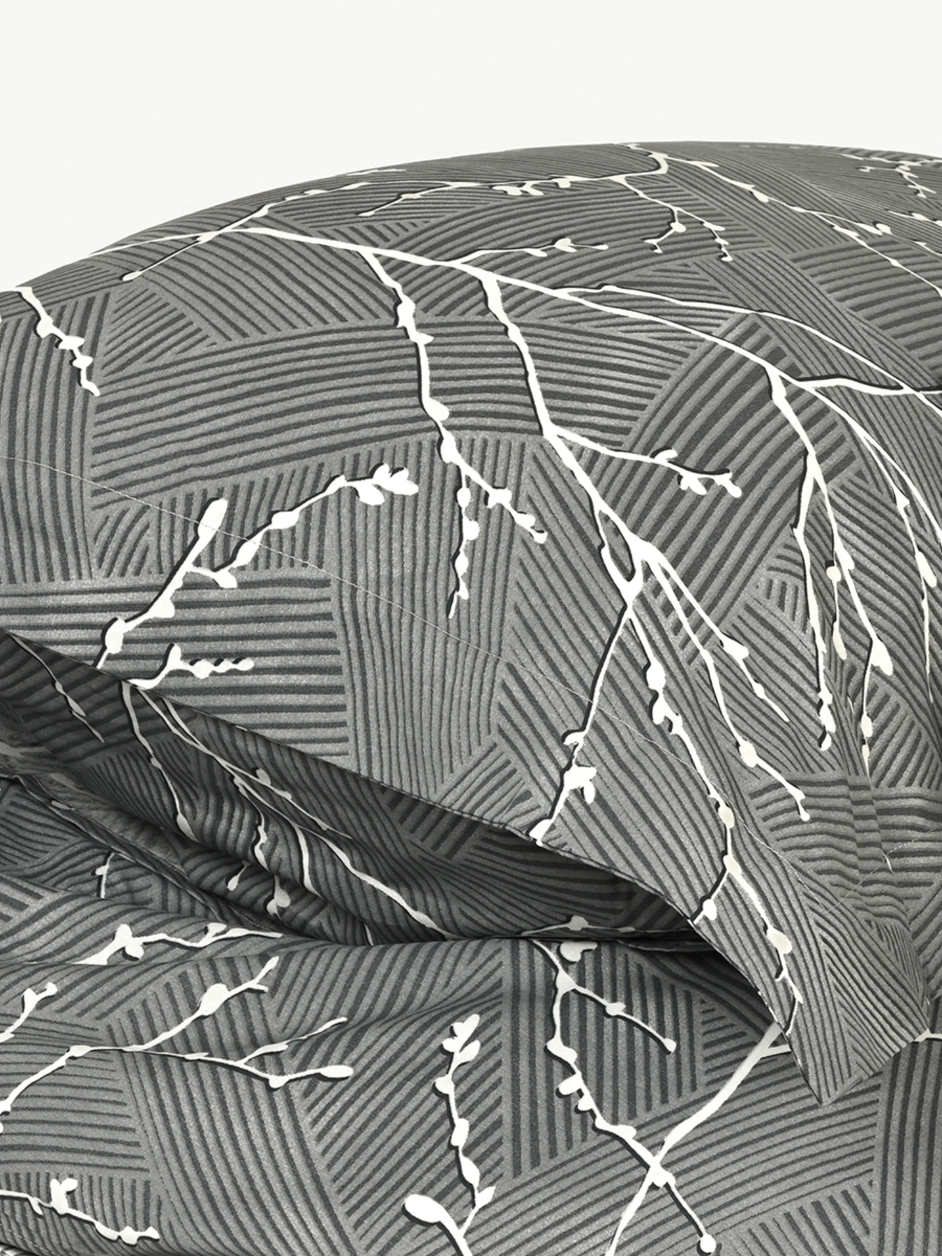 Наволочка "Петрикор" темно-сіра з натурального сатину MBM HOME модель BL-P-08 GRAY/PRINT Наволочка "Петрикор" темно-сіра з натурального сатину MBM HOME модель BL-P-08 GRAY/PRINT Фото