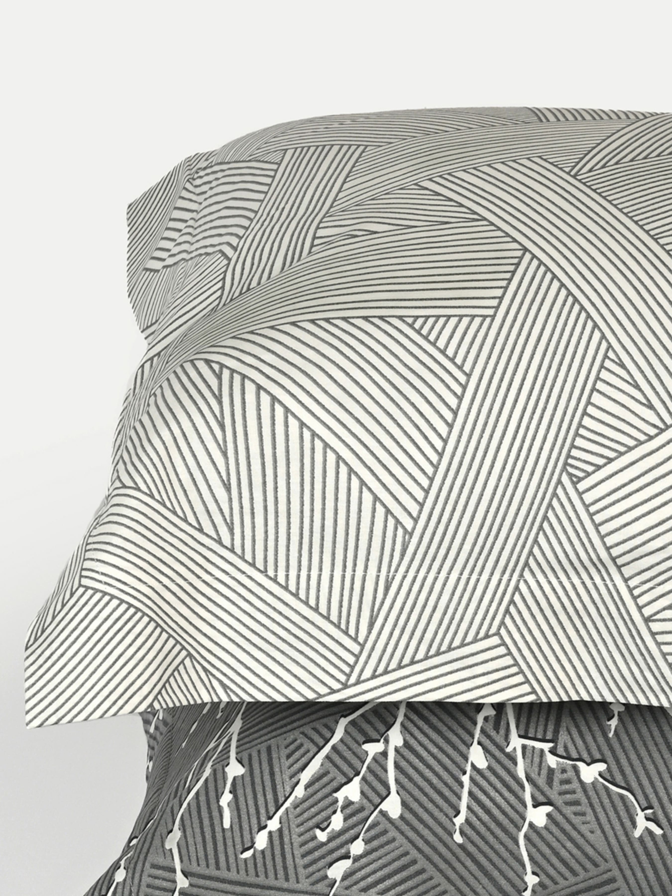 Наволочка "Петрикор" светло-серая из натурального сатина MBM MY HOME модель BL-P-09 GRAY/PRINT Фото