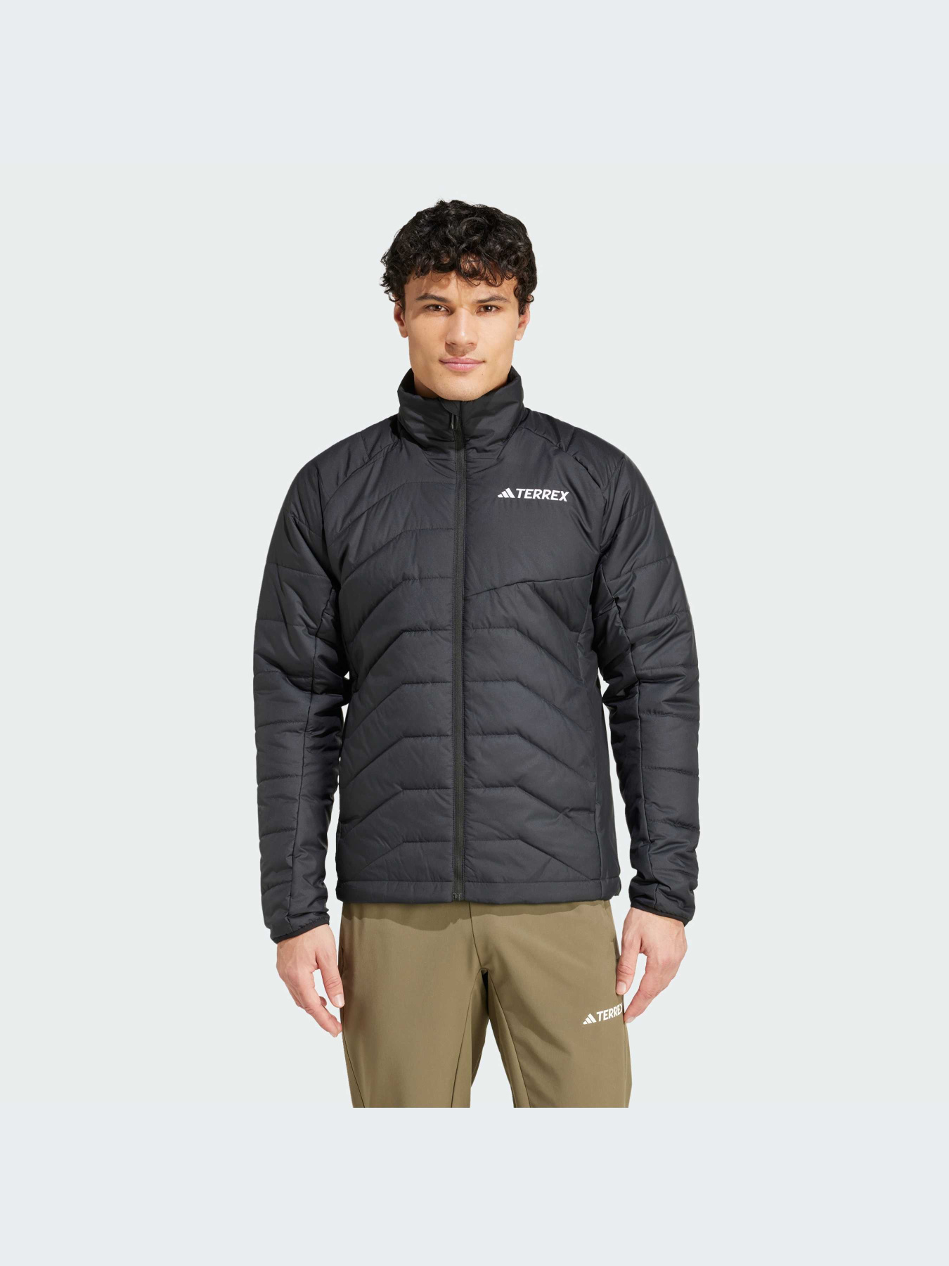 Демисезонная куртка Adidas модель IM7689 Демисезонная куртка Adidas модель IM7689 Фото