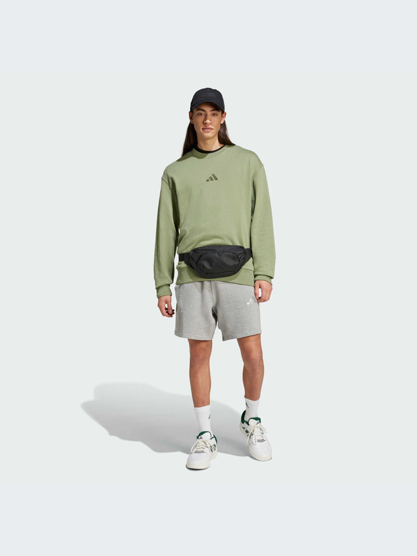 Свитшот Adidas модель IY6547 Фото