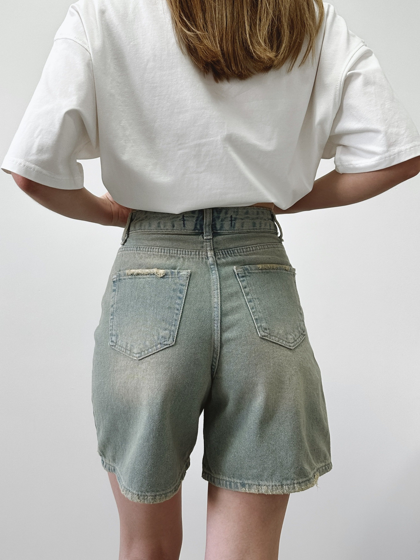 Шорты джинсовые Twice модель 2400728 Фото