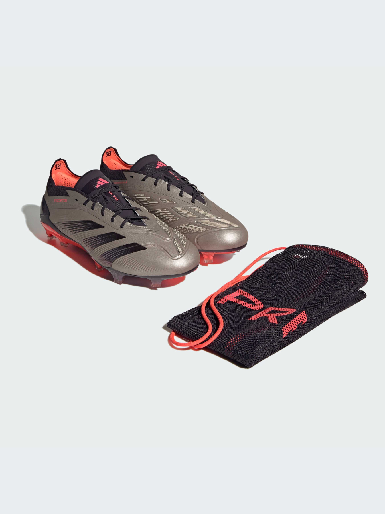 Бутсы Adidas Predator модель IF8868 Бутсы Adidas Predator модель IF8868 Фото