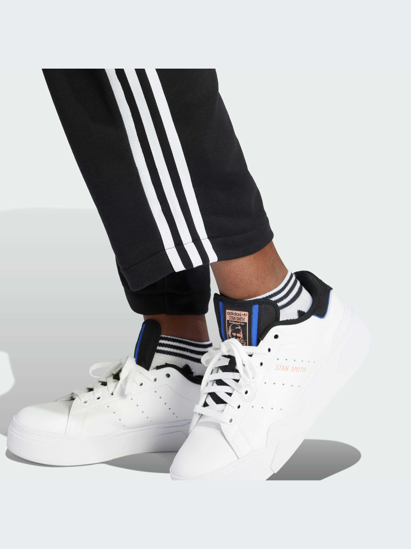 Штани повсякденні Adidas Adicolor модель IU2413 Фото