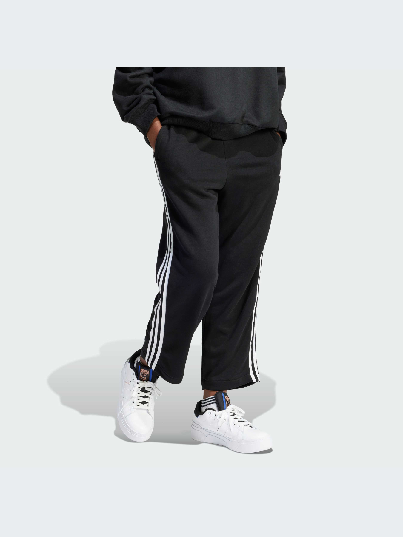 Повсякденні штани Adidas Adicolor модель IU2413 Фото