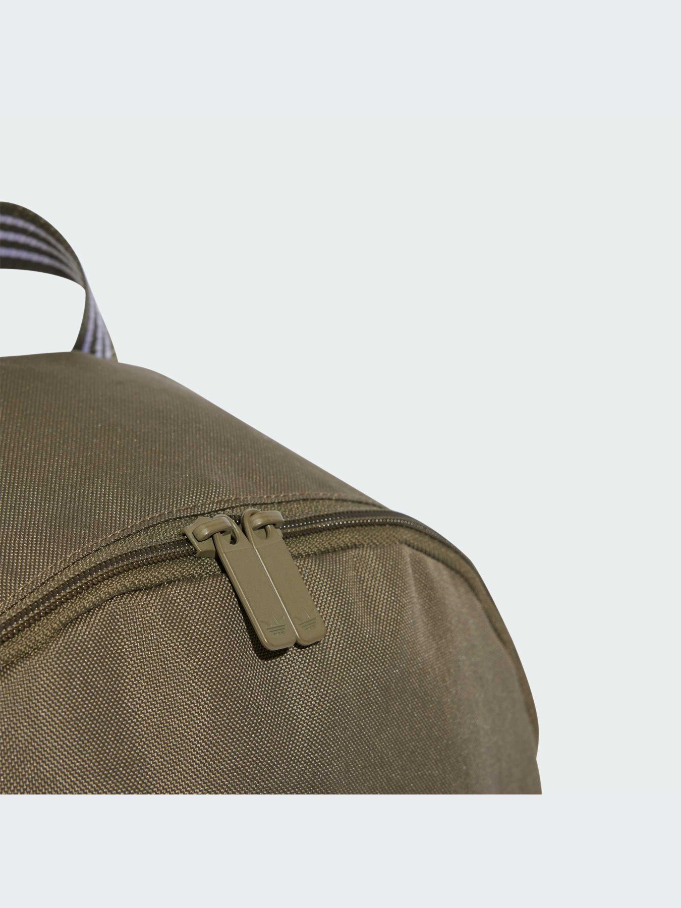 Повседневный рюкзак Adidas Adicolor модель IX7460 Фото