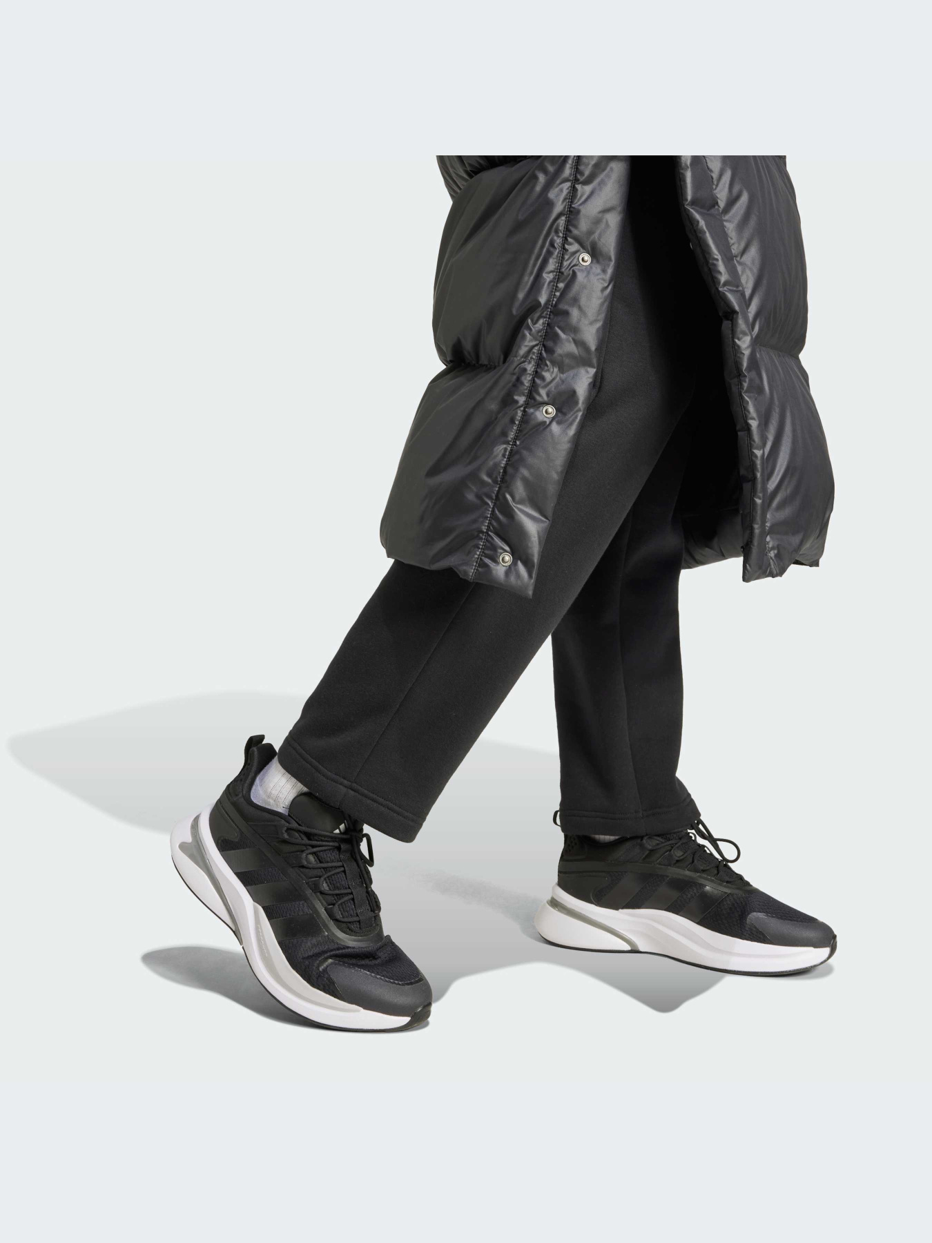 Пуховик Adidas модель IV9770 Фото