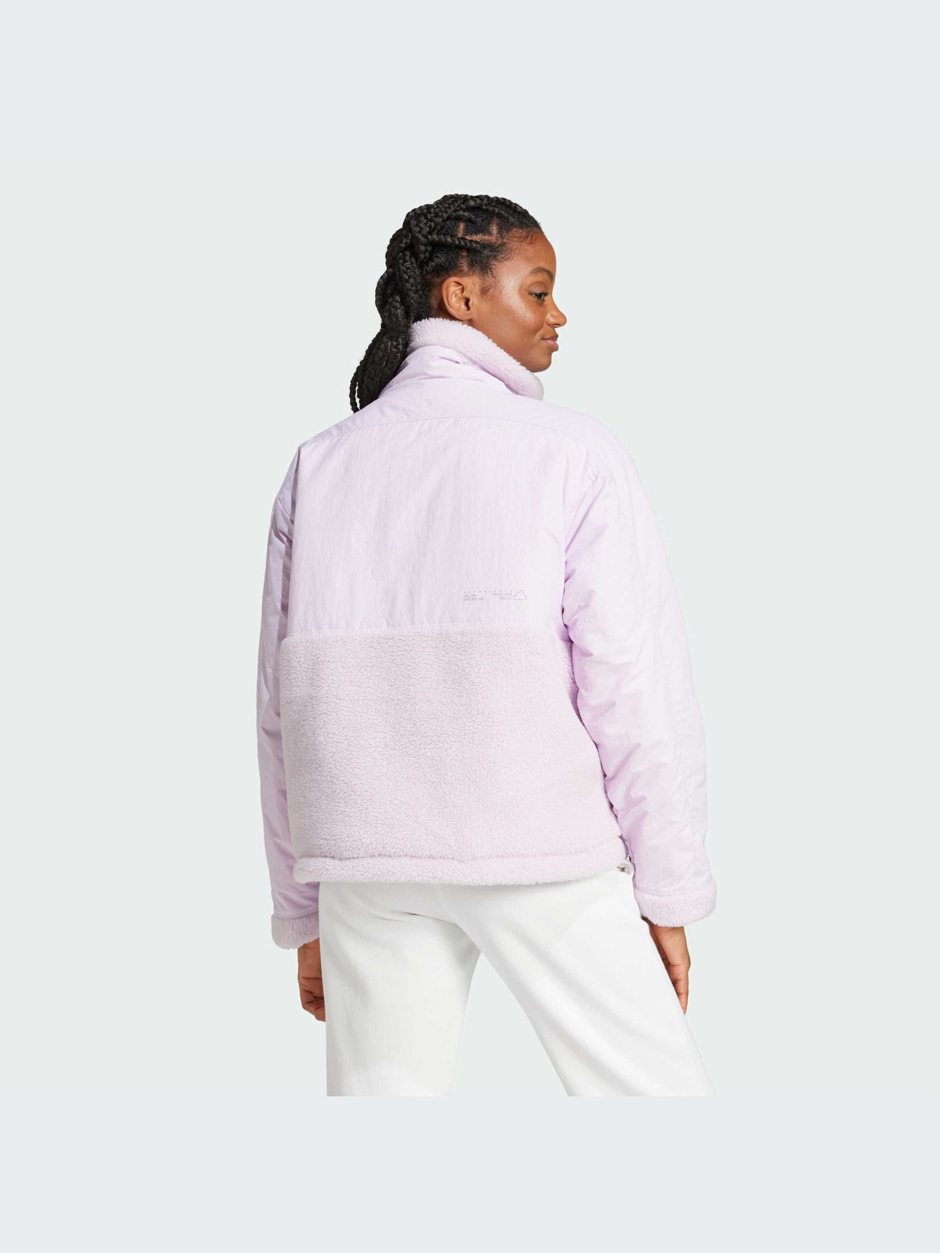 Демисезонная куртка Adidas модель IZ4660 Демисезонная куртка Adidas модель IZ4660 Фото