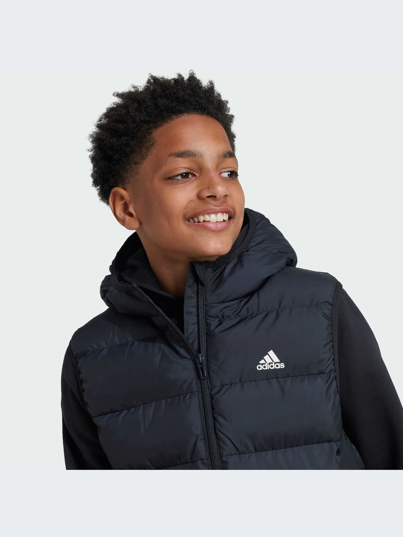 Утеплений жилет Adidas модель IW0544 Фото