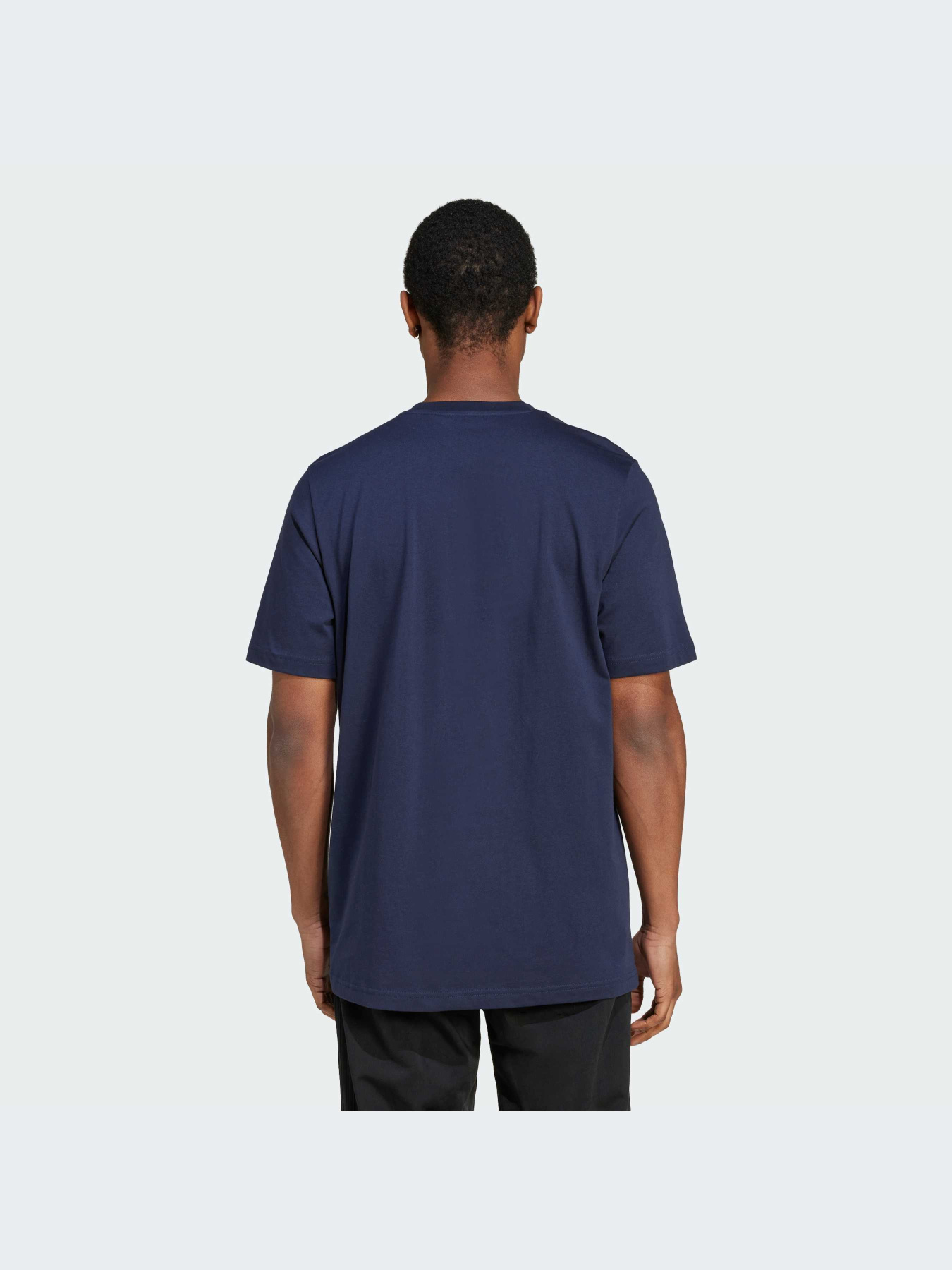 Футболка Adidas модель IW2742 Футболка Adidas модель IW2742 Фото