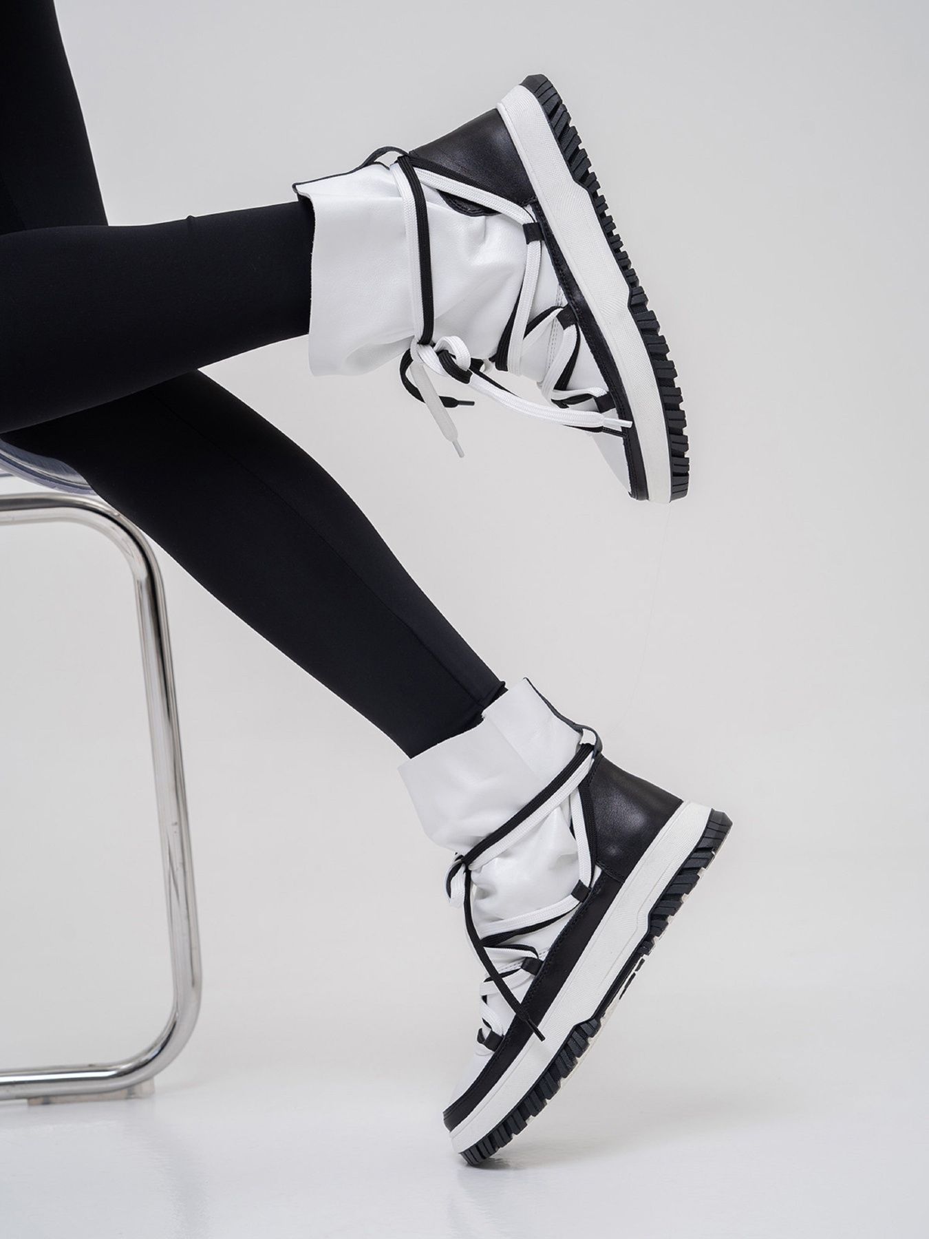 Черевики ISSA Plus модель OB2-391_белый/черный Фото