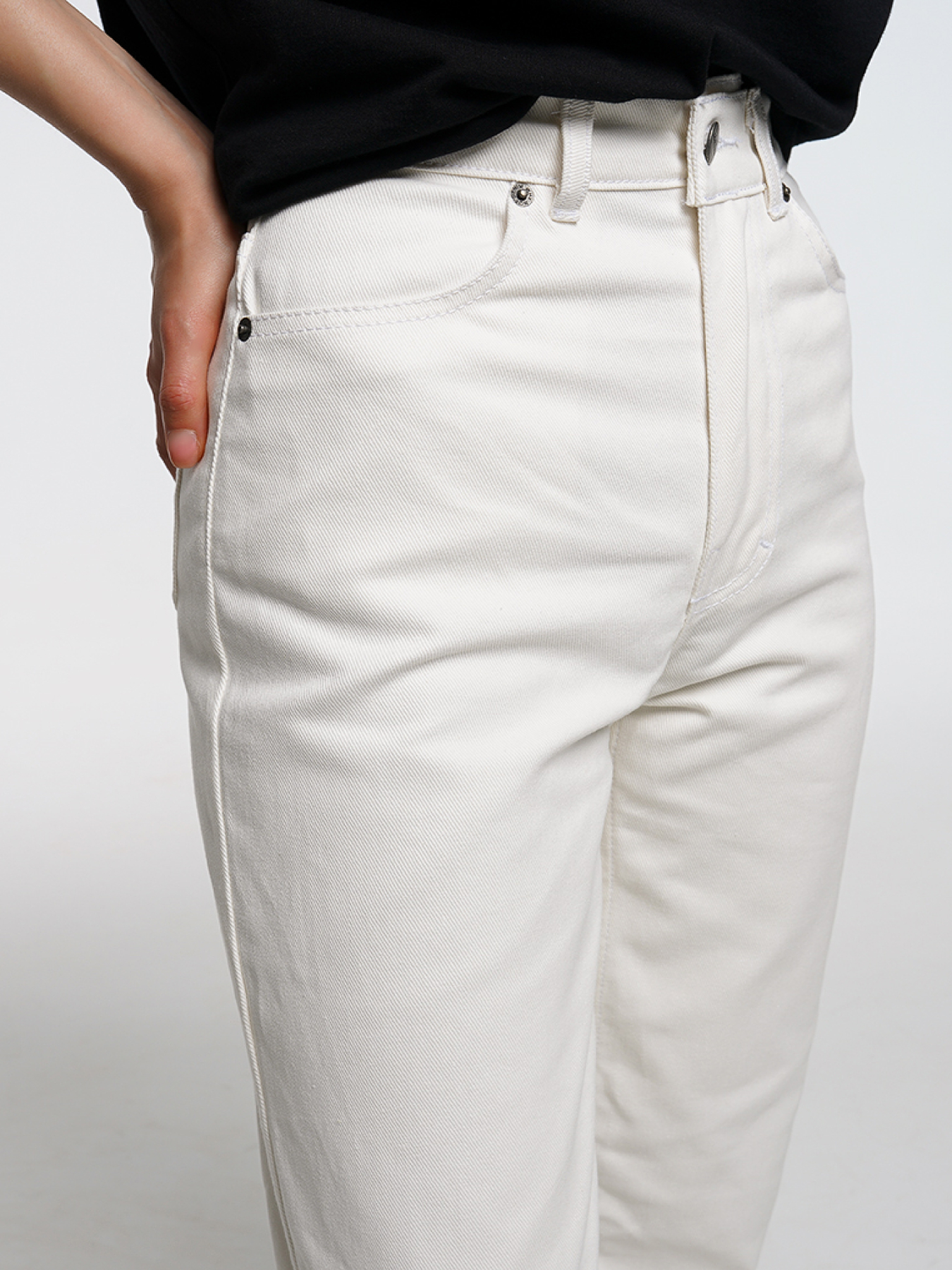 Джинсы Джинсы прямые модель dr21-jns-white Фото