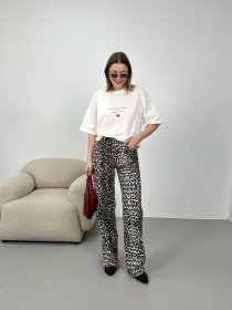 Бойфренди Twice модель 2451317 Фото