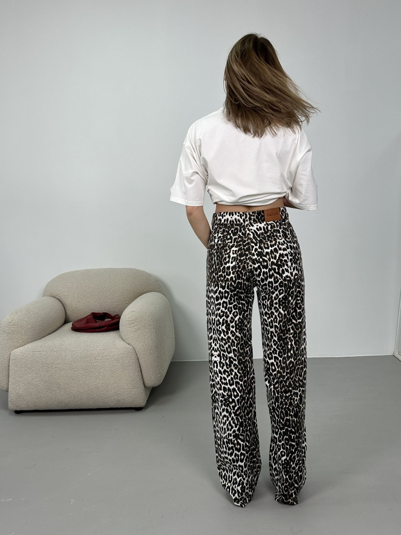 Бойфренди Twice модель 2451317 Фото