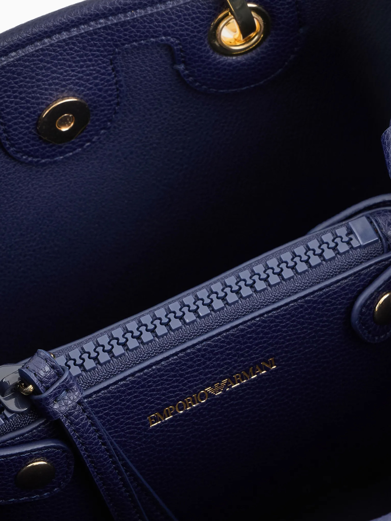Сумки Emporio Armani модель EW000361-AF12036-MB051 Фото